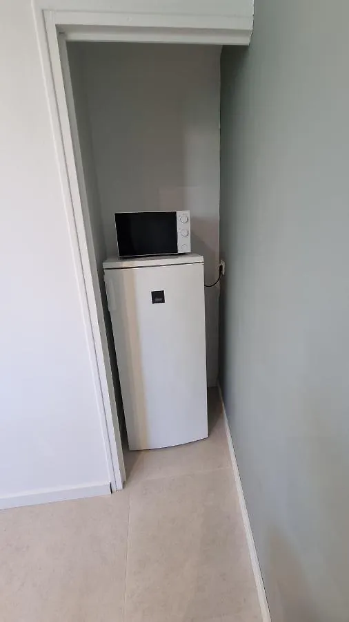 En Plein Coeur De Pelissanne - 55 M2 Renoves - Avec Parking Apartment France