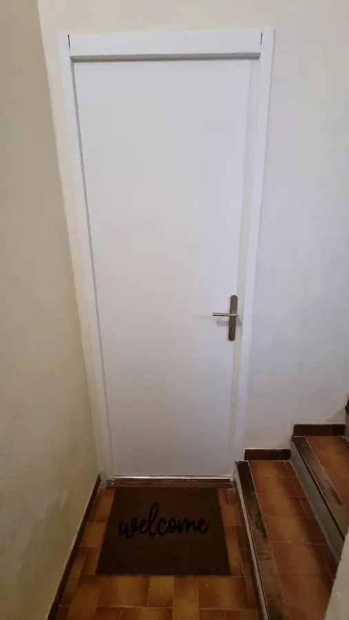 En Plein Coeur De Pelissanne - 55 M2 Renoves - Avec Parking Apartment
